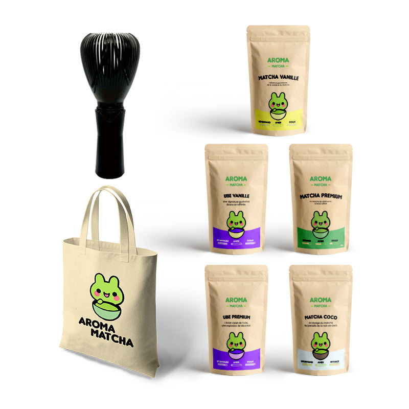 Coffret de Noël comprenant un fouet en bambou traditionnel et cinq sachets individuels de matcha premium aux parfums vanille, coco, ube et vanille premium. Un cadeau raffiné, idéal pour les amateurs de matcha souhaitant découvrir des saveurs uniques dans un élégant ensemble festif. résine premium
