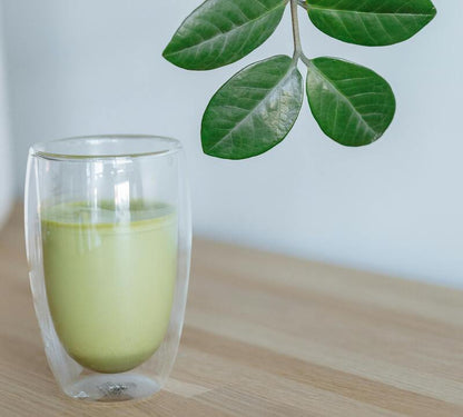 aroma matcha latte poudre de thé vert premium énergisant bienfait bénéfices